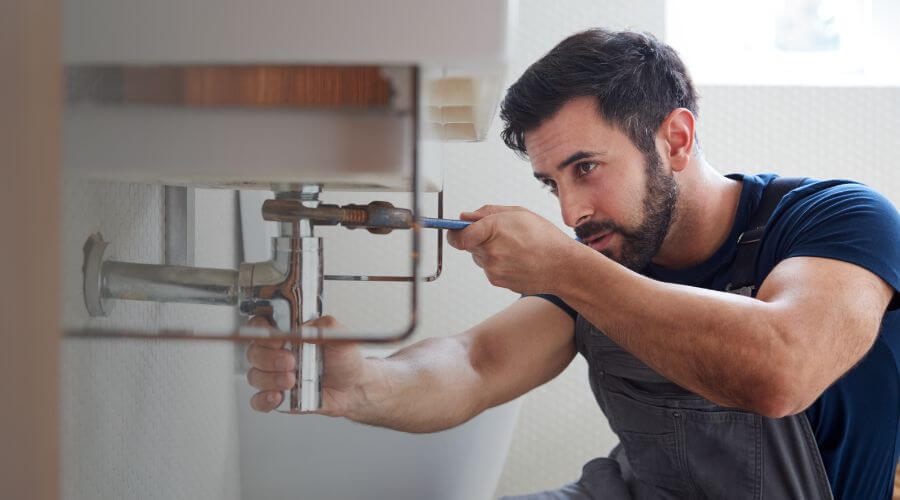 Professional emergency plumbing in Woodsboro, TX
